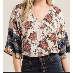 Crescent & Willow Criss Cross Wrap Blouse M